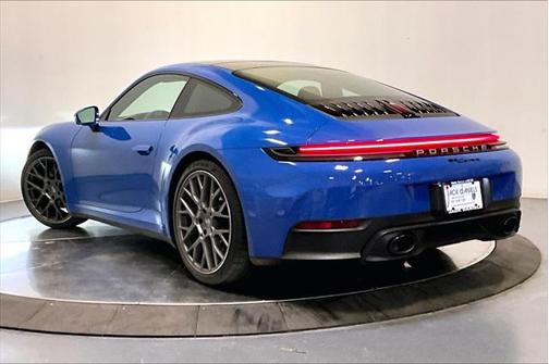 2025 Porsche 911 Carrera