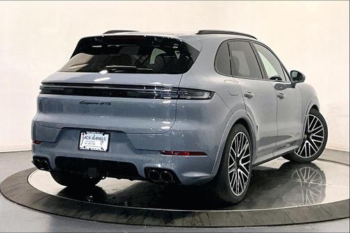2026 Porsche Cayenne GTS
