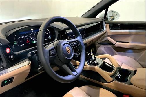 2024 Porsche Cayenne E-Hybrid S
