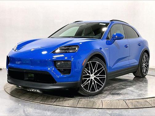 2026 Porsche Macan 4