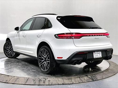 2025 Porsche Macan 