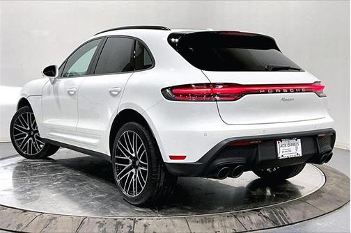 2025 Porsche Macan 