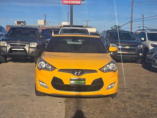 26.2 Yellow 2017 Hyundai Veloster Value Edition