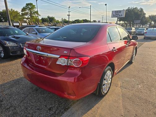2013 Toyota Corolla LE
