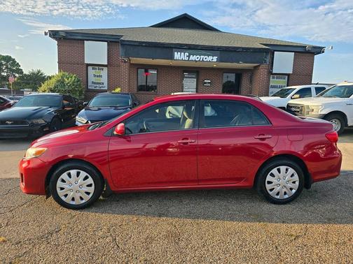 2013 Toyota Corolla LE