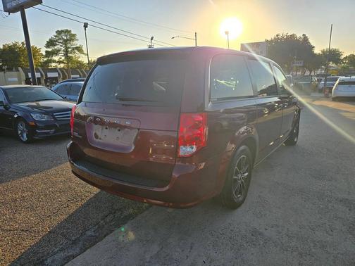 2018 Dodge Grand Caravan SE