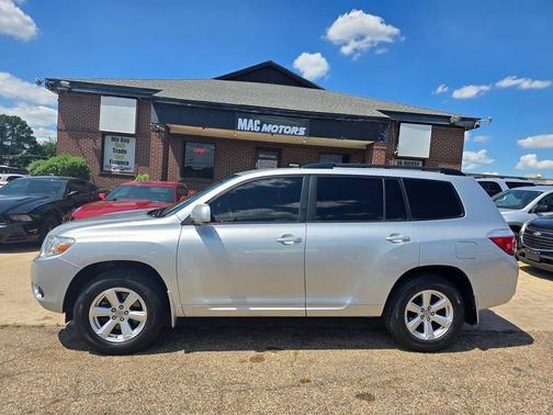 Classic Silver Metallic 2008 Toyota Highlander Base