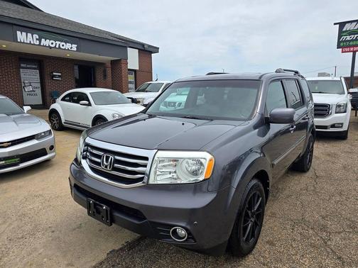 Gray 2014 Honda Pilot Touring