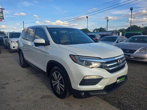 White Diamond Pearl 2016 Honda Pilot EX-L