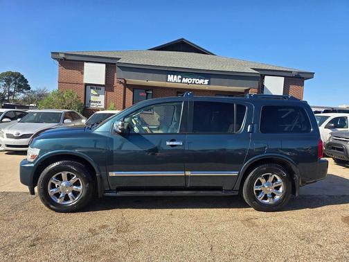2004 INFINITI QX56 Base