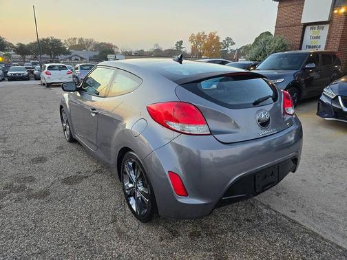 2016 Hyundai Veloster Base