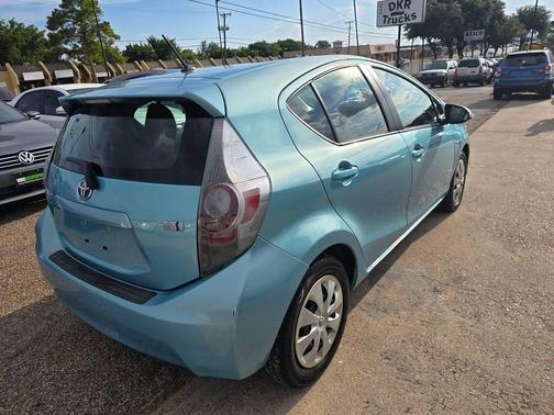 2013 Toyota Prius c One