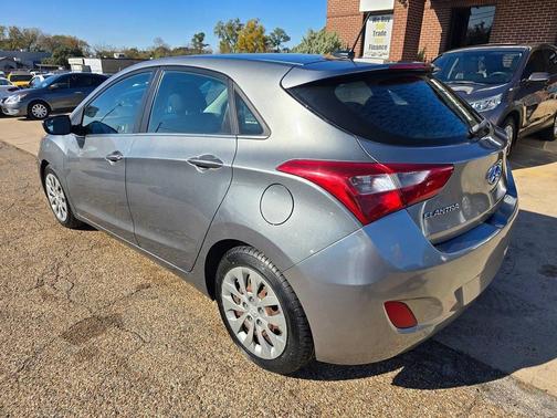 2017 Hyundai Elantra GT Base