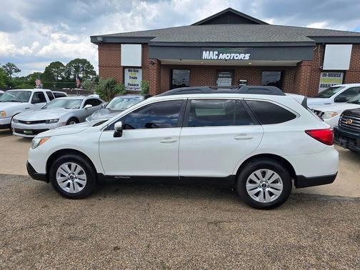 Crystal White Pearl 2016 Subaru Outback 2.5i Premium