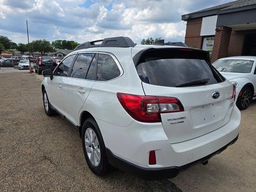 Crystal White Pearl 2016 Subaru Outback 2.5i Premium