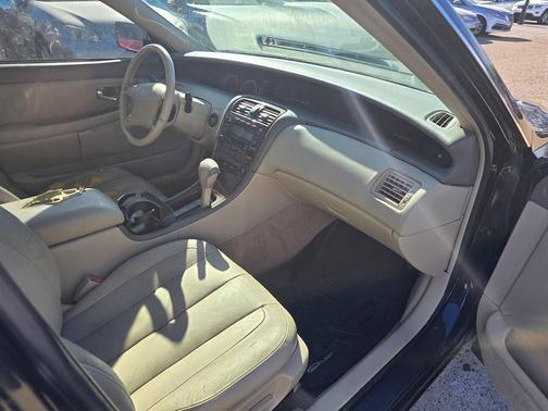 2000 Toyota Avalon XL