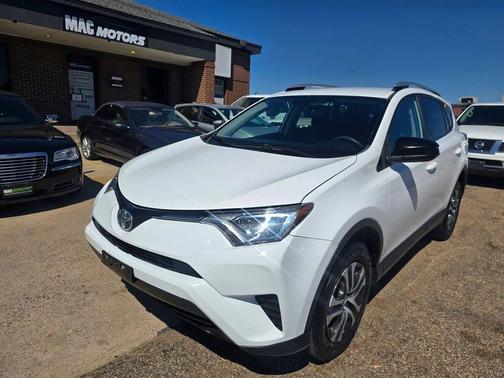 Super White 2016 Toyota RAV4 LE