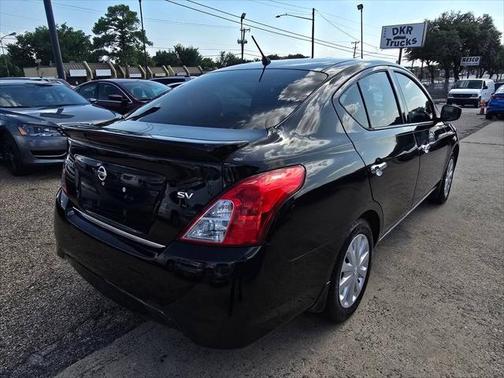 2017 Nissan Versa 1.6 SV