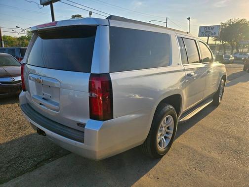 Silver Ice Metallic 2015 Chevrolet Suburban 1500 LT