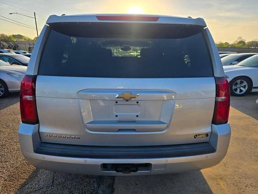Silver Ice Metallic 2015 Chevrolet Suburban 1500 LT