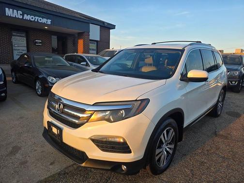 White Diamond Pearl 2016 Honda Pilot EX-L