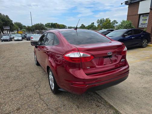 2015 Ford Fiesta SE