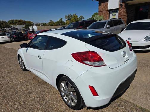 2016 Hyundai Veloster Base