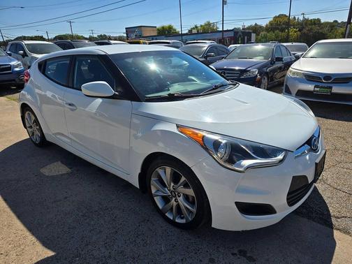 2016 Hyundai Veloster Base