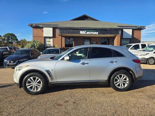 2015 INFINITI QX70 Base