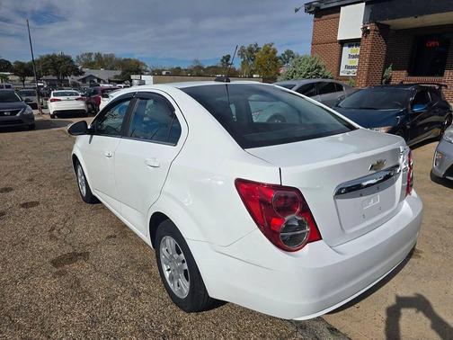 2015 Chevrolet Sonic LT