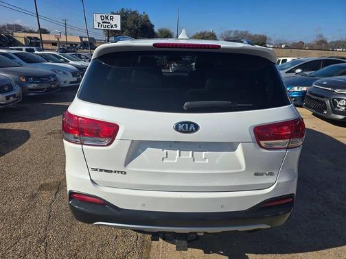 2016 Kia Sorento EX