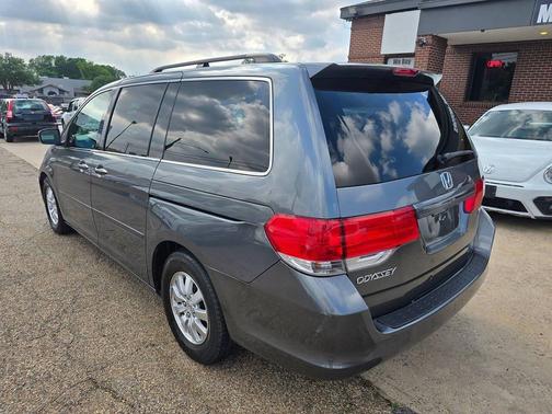 Polished Metal Metallic 2010 Honda Odyssey EX