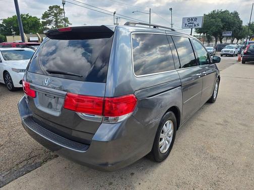 Polished Metal Metallic 2010 Honda Odyssey EX