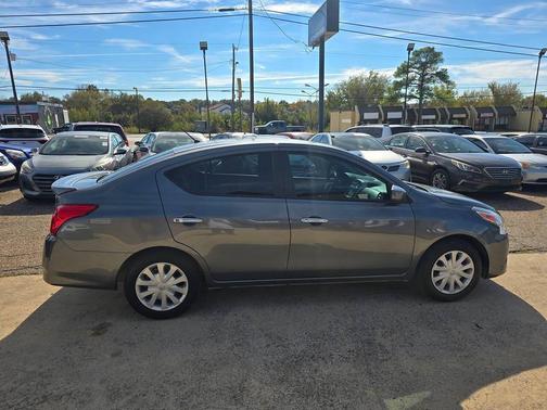 2019 Nissan Versa 1.6 SV
