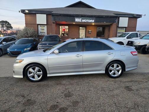 Magnetic Gray Metallic 2010 Toyota Camry LE