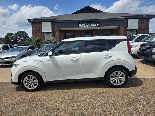 Snow White Pearl 2020 Kia Soul LX