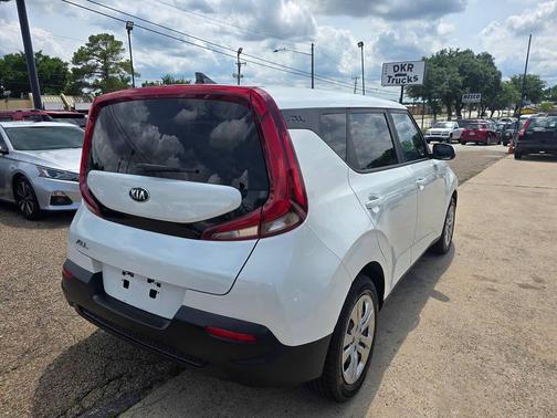 Snow White Pearl 2020 Kia Soul LX