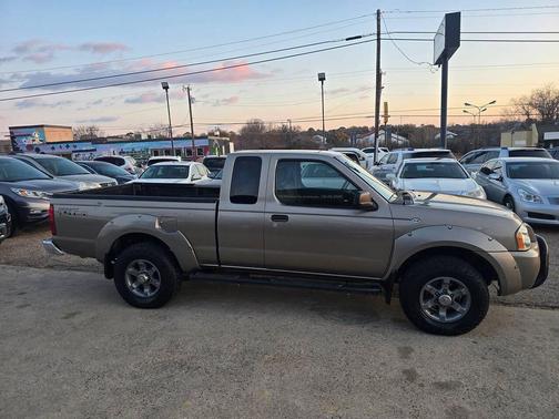 2003 Nissan Frontier XE Desert Runner King Cab