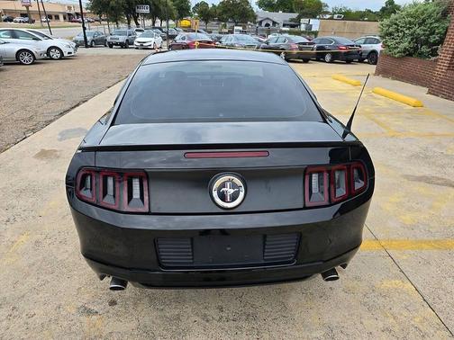 2014 Ford Mustang V6