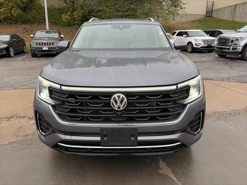 2024 Volkswagen Atlas 2.0T SEL Premium R-Line 4MOTION