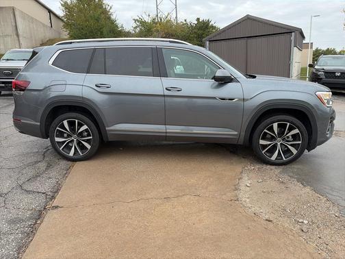 2024 Volkswagen Atlas 2.0T SEL Premium R-Line 4MOTION