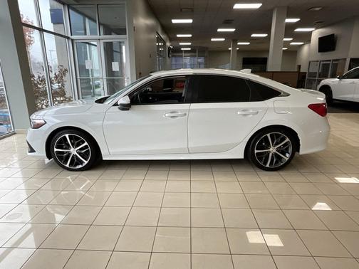 2024 Honda Civic Touring