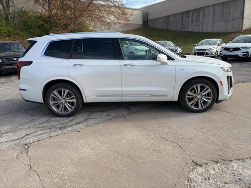2024 Cadillac XT6 Premium Luxury AWD