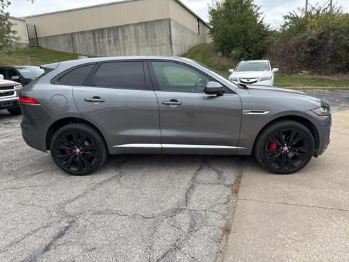 2019 Jaguar F-PACE S