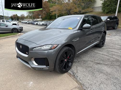 2019 Jaguar F-PACE S