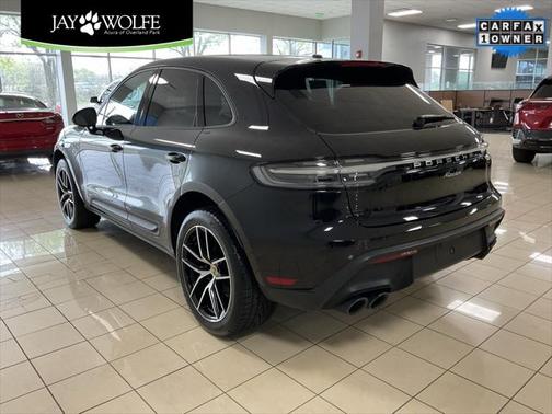 2023 Porsche Macan Base