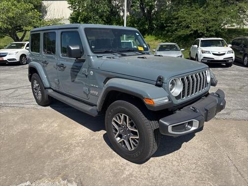 2024 Jeep Wrangler 4-Door Sahara 4x4