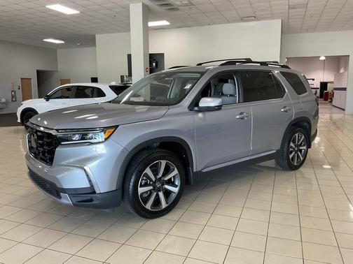 2023 Honda Pilot AWD Elite
