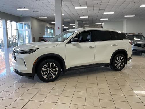 2023 INFINITI QX60 Pure