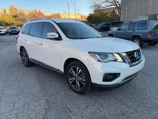 2019 Nissan Pathfinder Platinum